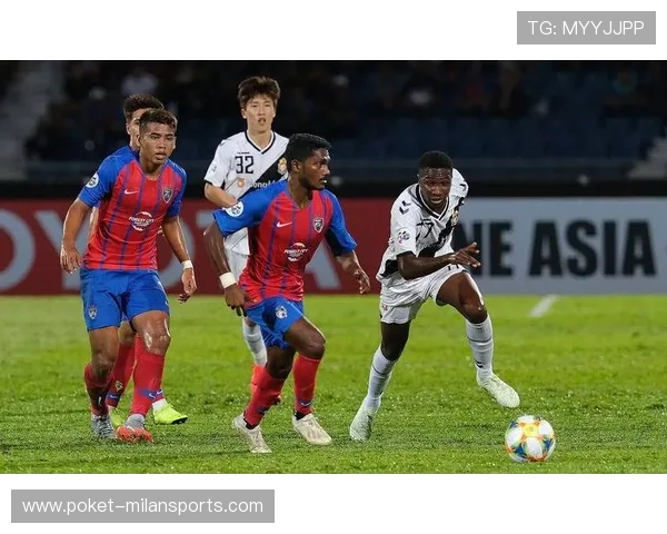 切尔西前场多点移动打乱对手布置