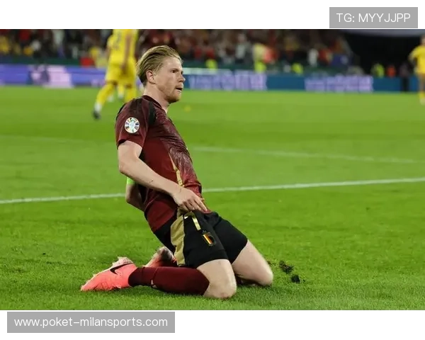 德布劳内精准斜传找到禁区插上的队友